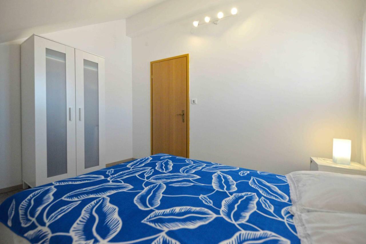 Apartmani Mikin ベティナ エクステリア 写真