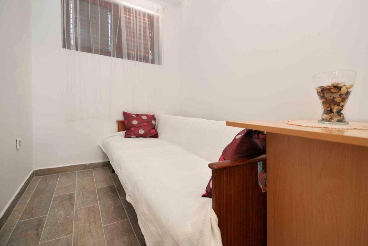 Apartmani Mikin ベティナ エクステリア 写真